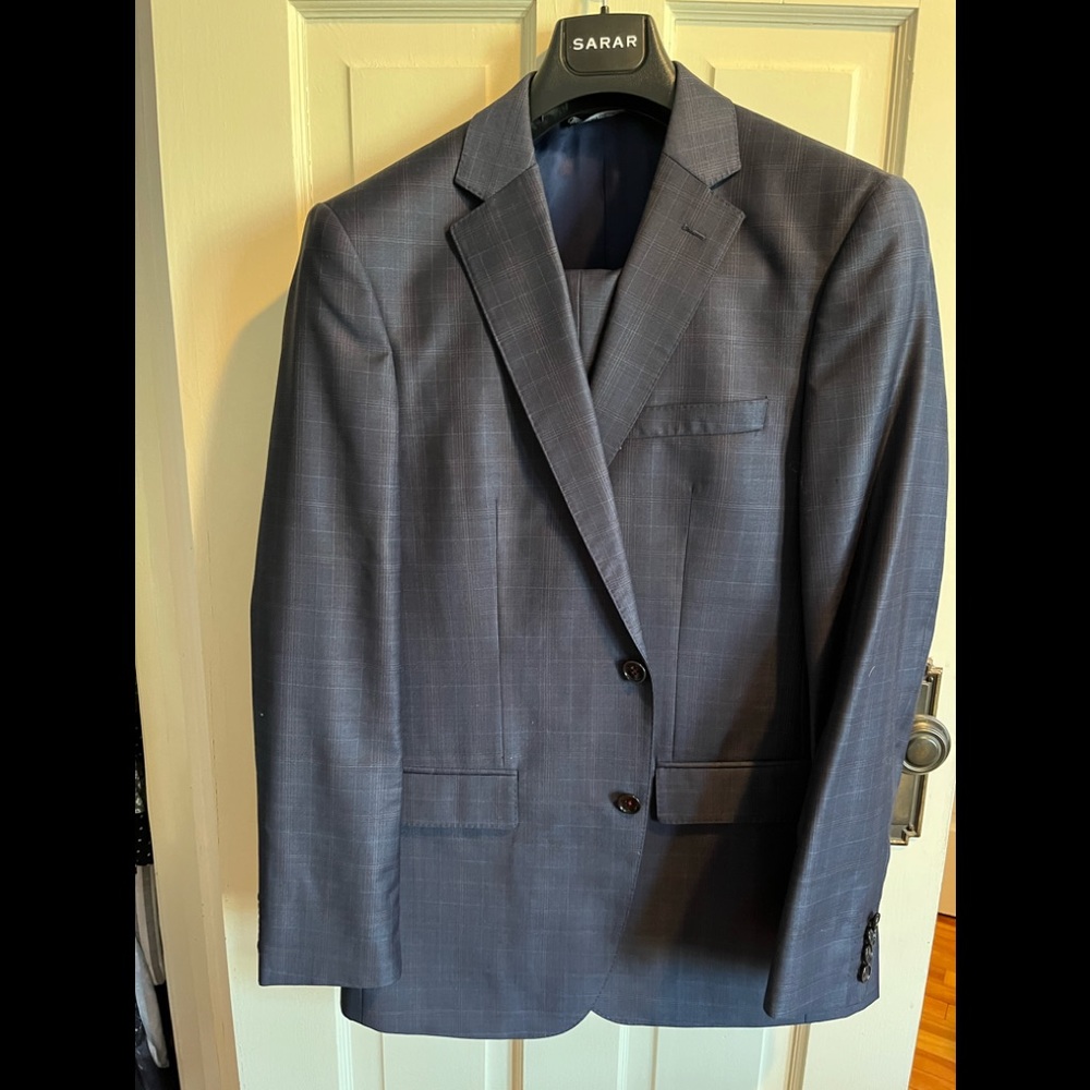 Sarar navy men’s suit